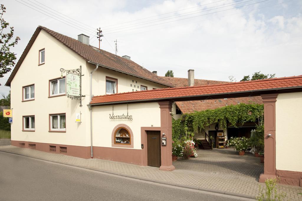 Weingut Und Gastehaus Vongerichten Oberhausen  Esterno foto